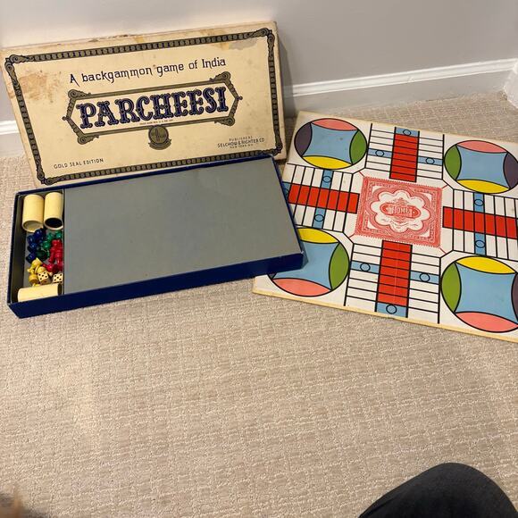 Vintage 1959 PARCHEESI No. 2 Gold Seal Edition Selchow & Righter Mostly Complete - Picture 6 of 6